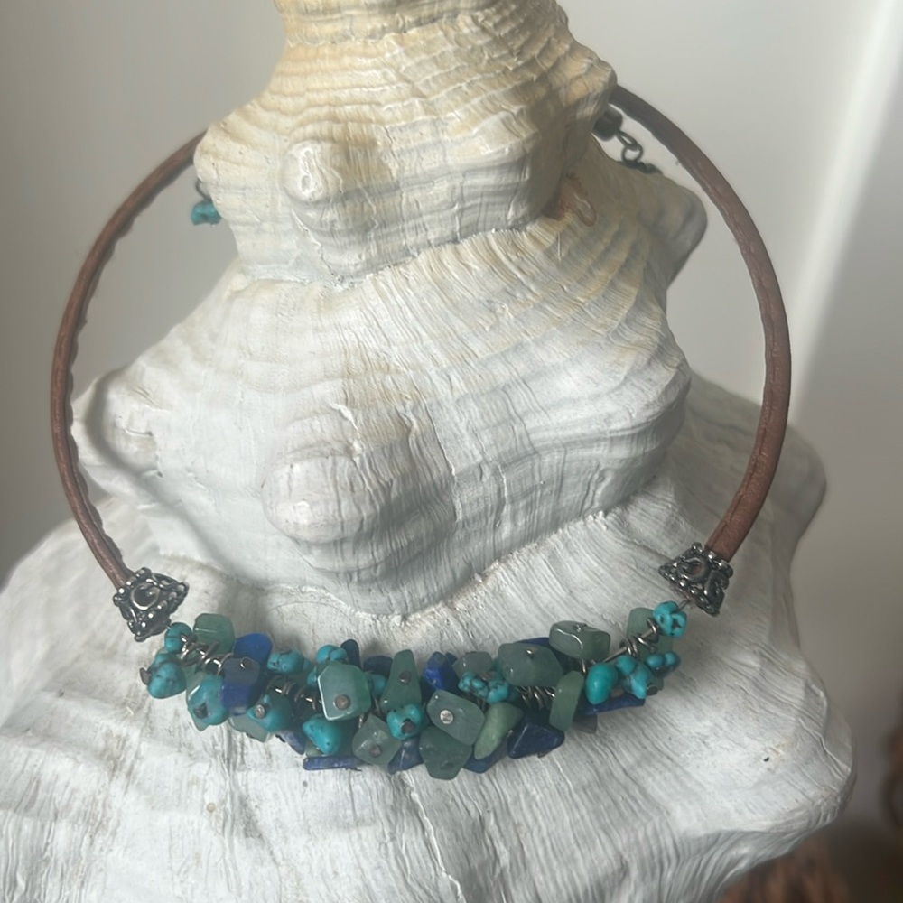 Turquoise Stone and Silver Tone Choker with Brown Faux Leather Collar Necklace